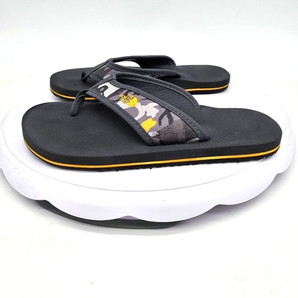 THE NORTH FACE SHOES BOYS 1Y BASE CAMP FLIP-FLOPS GRAY CAMO THONG SANDAL - Picture 1 of 7